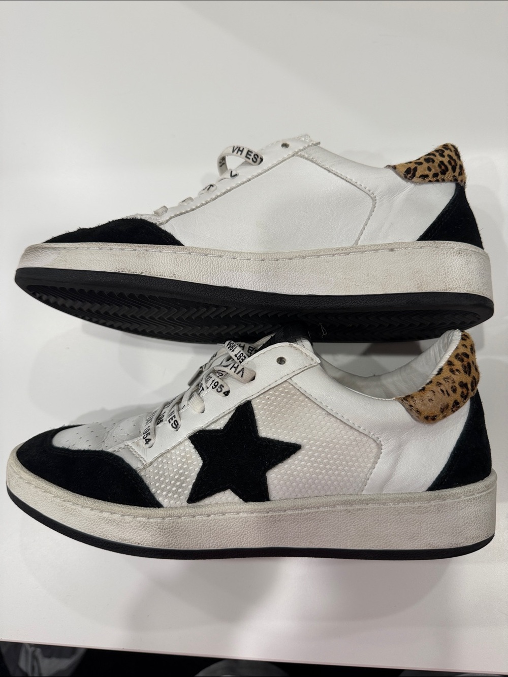 Vintage Havana White and Black Low-Top Sneakers with Leopard Trim